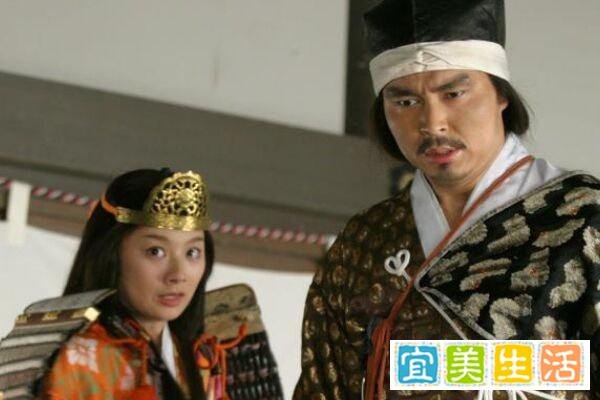 日本历史第一女将,几个回合就斩落敌方猛将,最后与丈夫兵败自杀
