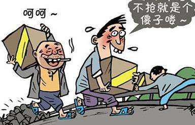 福建哄抢摊贩散落玩具两女子认错道歉，你如何看待这两女子的行为？