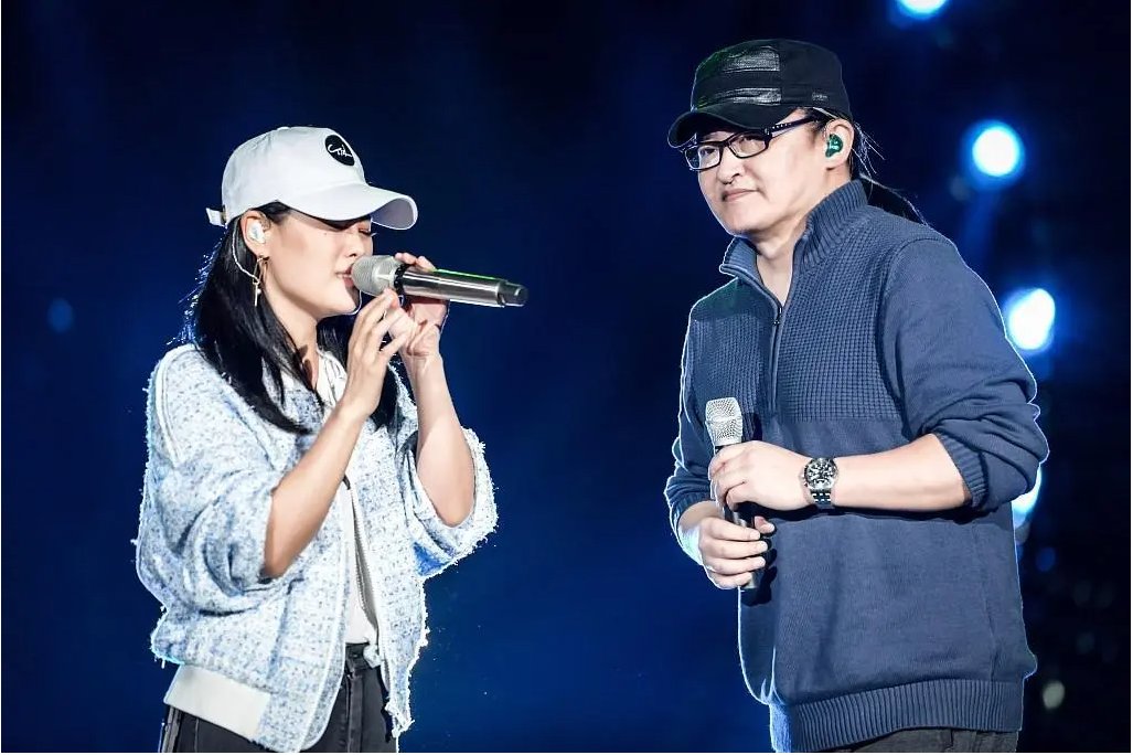 你掀起波澜抛弃了我是什么歌