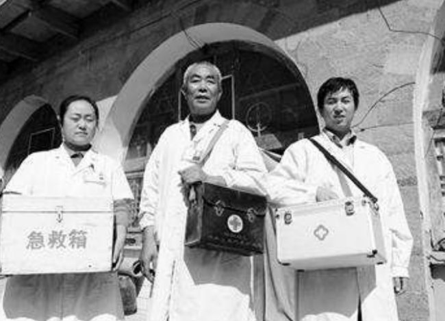 国务院对65岁以上的乡村医生养老如何安排？？？