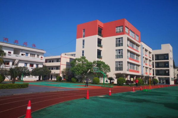 西安有哪些烂尾的中学?