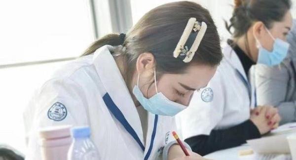 武汉哪里有专业半永久培训学校