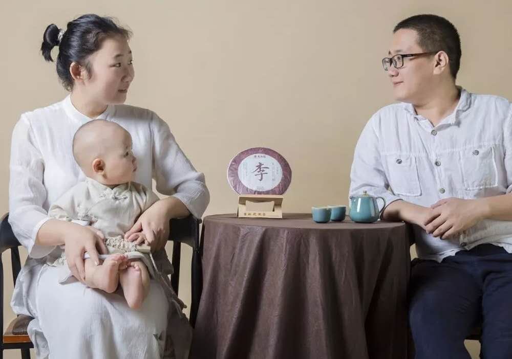 一年级小朋友名叫朱穆朗玛峰,是否对孩子有所影响?