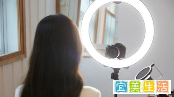 北京离婚律师：患癌丈夫生前打赏女主播600万，妻子发现后当场崩溃