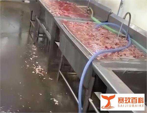 学校通报配餐公司被曝送大量冻肉:将依法处理，并重招配餐企业！