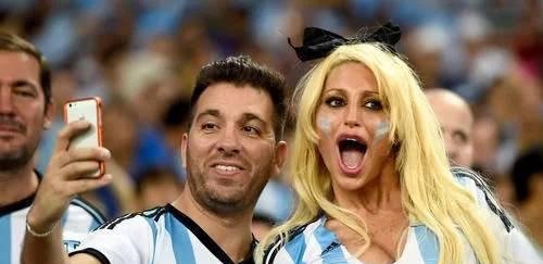 盘点俄罗斯世界杯五大美女球迷 徐冬冬被外国球迷狼扑