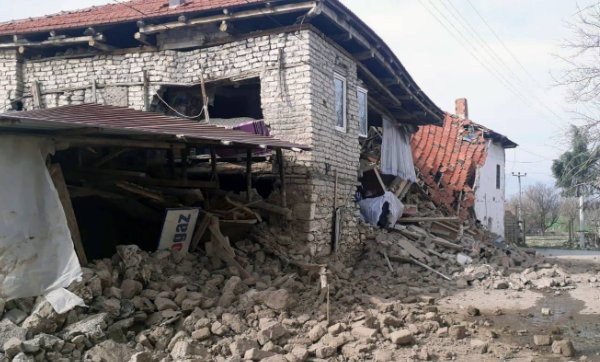 爱琴海地震已致土耳其20人遇难,救援行动进行的如何了?