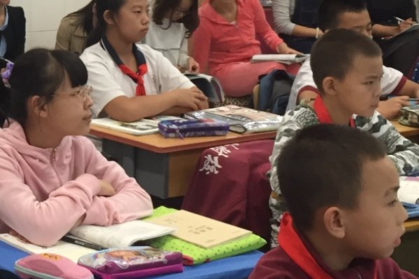 杭州育才东南中学是公办学校吗?