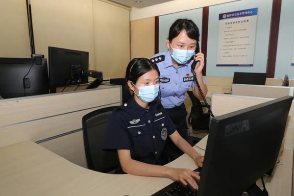 3岁娃接诈骗电话将骗子搞崩溃,到底发生了什么?