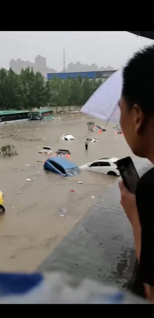 河南郑州特大暴雨千年一遇,洪灾现已造成郑州市区12人死亡