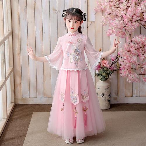 江苏一大爷质问家长为何给孩子穿汉服，家长是如何高情商回应的？
