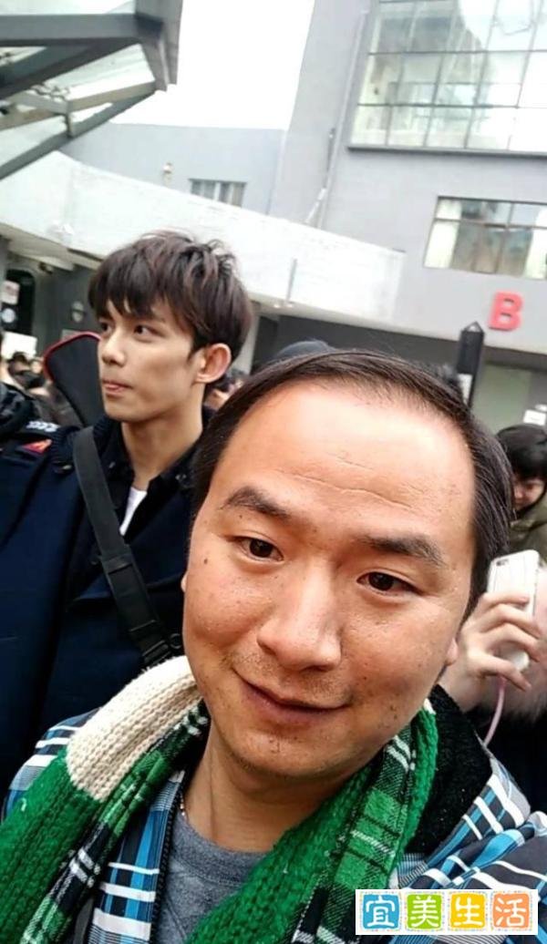 “陆超真好”走红!网友争相模仿,这个梗够我笑一个月!