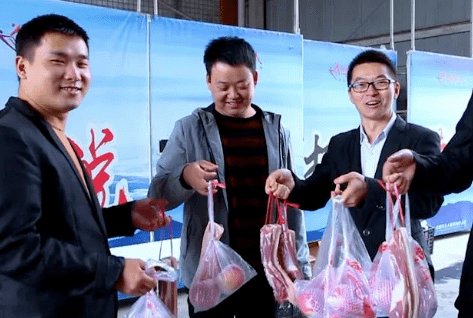 成都一公司中秋节发五花肉给员工,这算是福利吗?