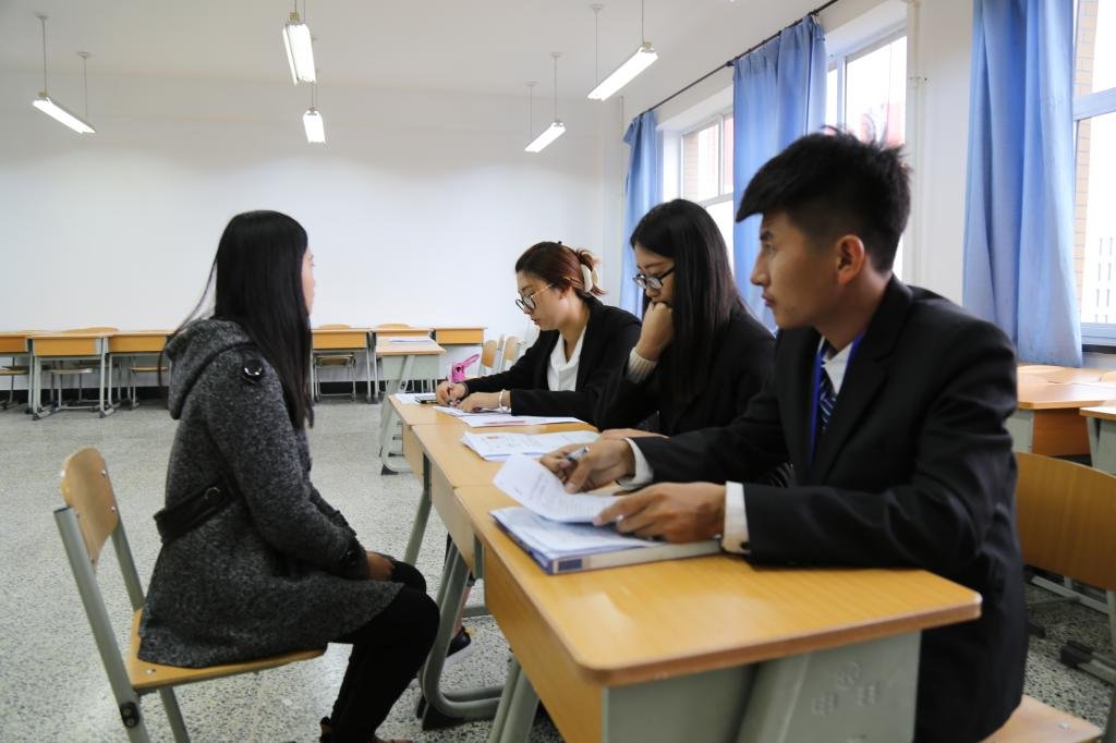 女子面试后被说漂亮女人不可靠！你认可此观点吗？