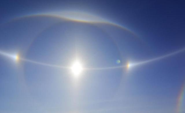 石家庄天空出现2个太阳，专家对此有何说明？