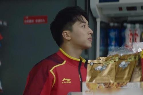 许魏洲说男生买卫生巾不尴尬,你觉得尴尬吗?