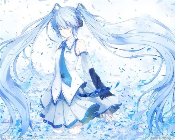 初音家族的所要成员有谁（最好+点他们的图片）？？？