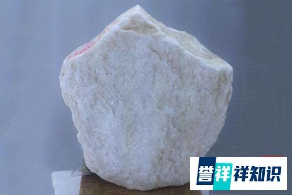 昆仑玉原石介绍,昆仑玉原石怎么样?