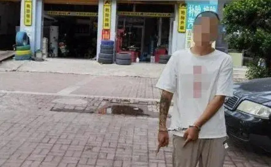 广西男子奔驰被陌生人1周偷开5次,他是如何发现的?