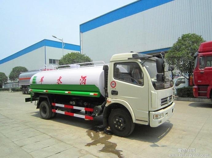 多利卡洒水车的洒水车参数