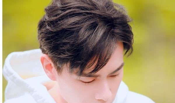 胡一天遭遇“夜会门” 对方是这么个人 孙宁发文力挺