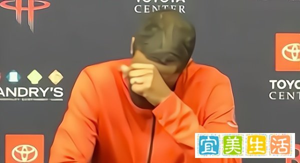 火箭大胜18分，结束20连败！沃尔360°上篮重现
