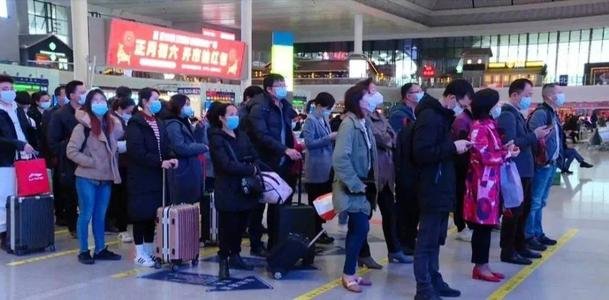 清明流行补偿式返乡,堪比春运的“返乡潮”,什么是补偿式返乡?
