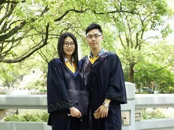 中南大学医学专业学霸情侣边谈恋爱边双双直博，如何才能找到这样的爱情？