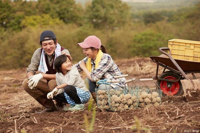 家中有8孩希望得到帮助，官方称无需帮助！哪种情况才具备扶持条件？
