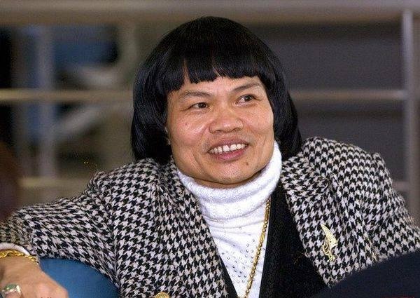 八两金哽咽追忆吴孟达，他们之前有过何种交情？