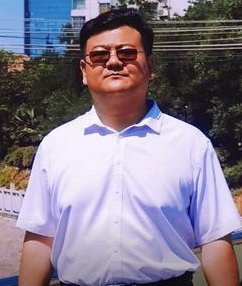 郑州25岁男子长相成熟常被误认为42岁，对他本人造成了什么影响？