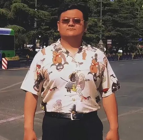 郑州25岁男子长相成熟常被误认为42岁，对他本人造成了什么影响？