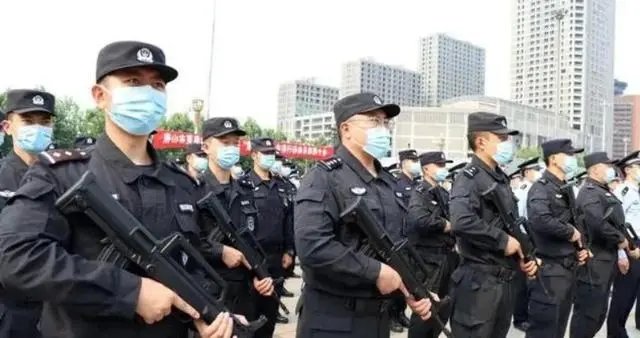 唐山两人在小树林里遇害,刑警介入,案件中有哪些值得关注的信息?