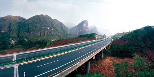 商漫高速公路的介绍