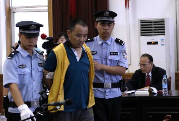 沈阳警方通报地铁九号线持刀杀人事件,哪些信息值得关注?