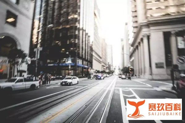 你说，生活就是一场将就和凑合