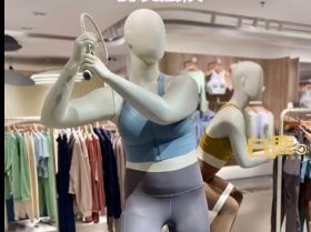 上海女装店用壮硕模特展示衣服引热议，小肚腩、拜拜肉都有，具体什么情况？