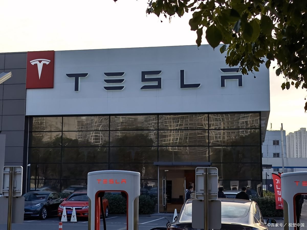 特斯拉在中国召回近20万辆汽车,召回的原因是什么?