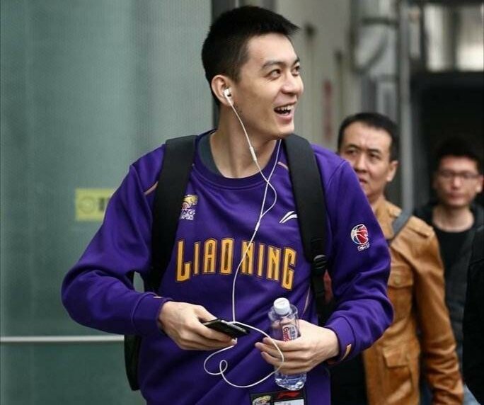 你如何看待辽宁男篮将限制球员参加娱乐节目这件事?