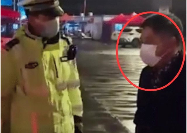 水箱故障，妻子打水丈夫独自开走车，此事反映了怎样的人性？