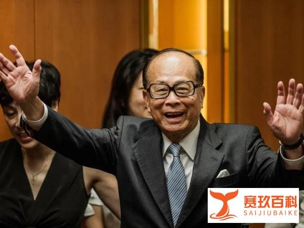 李嘉诚拟10亿英镑伦敦造香港城，鲍里斯给李嘉诚开绿灯？！为后疫情英国带来3,000+工作！