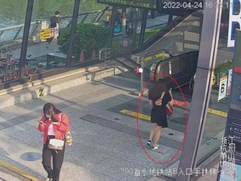 杭州一女子被抓在派出所跳“本草纲目”,她为何能如此淡定?