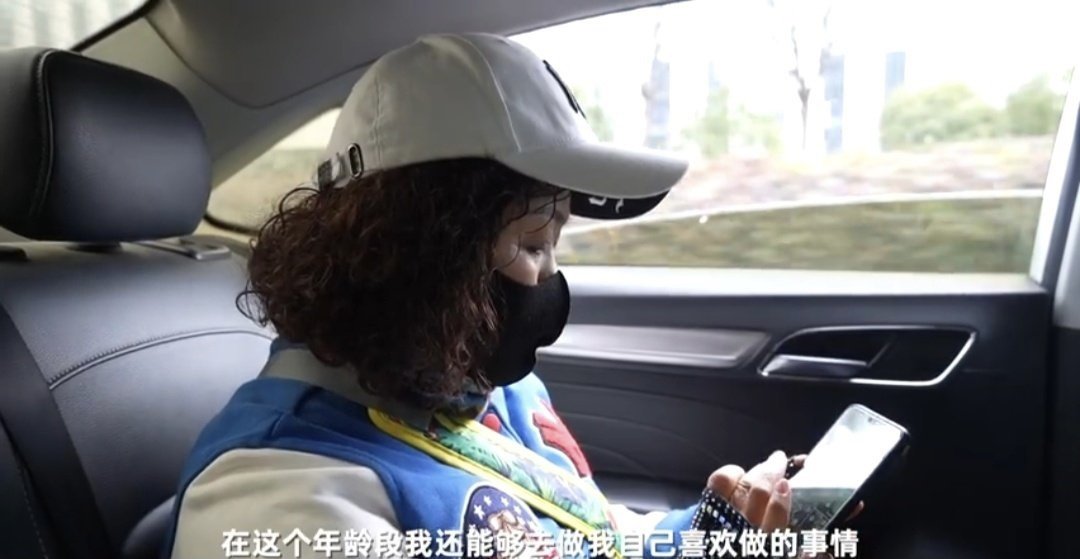 杭州大姐十年旅拍百万张照片,她的经历对女性朋友有什么启发?