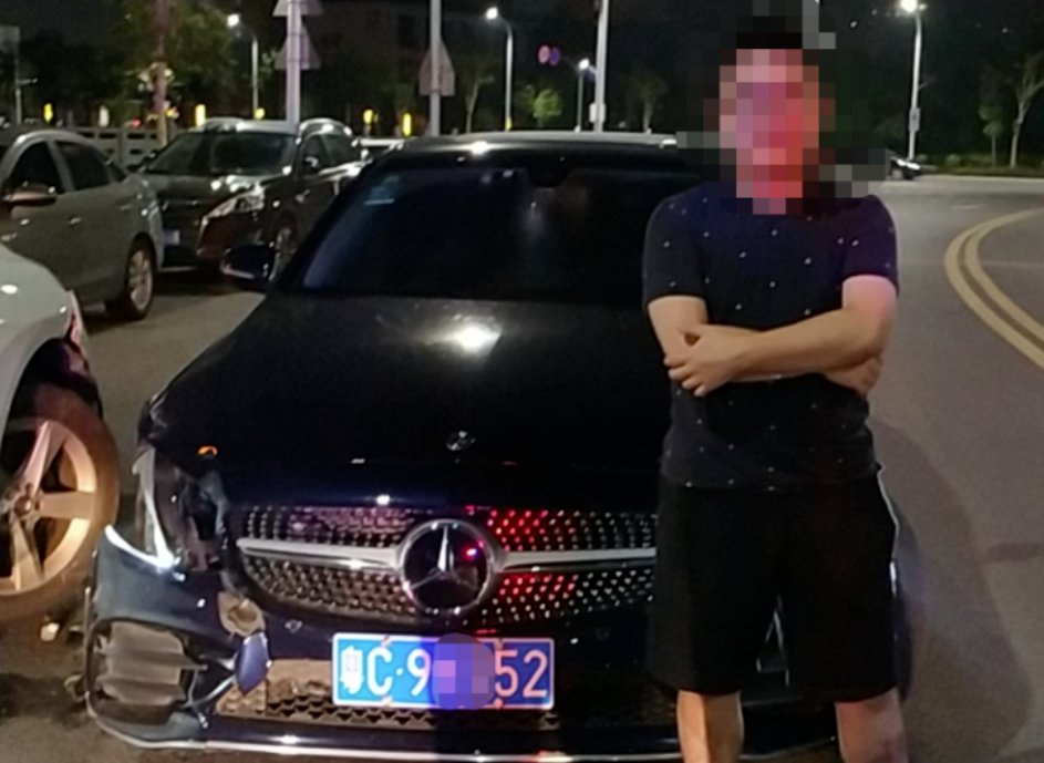 广西男子奔驰被陌生人1周偷开5次，他是如何发现的？