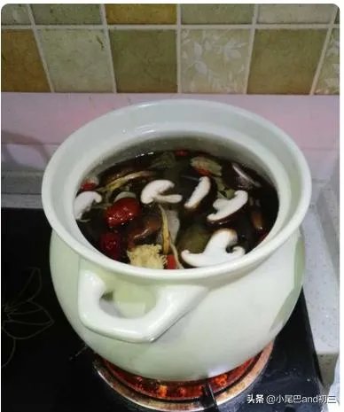 老斑鸠怎么做好吃?
