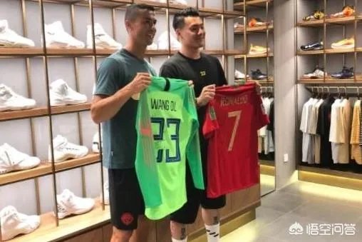C罗中国行期间,为何会面中国球员王大雷?