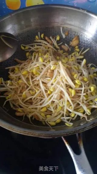 豆芽炒肉