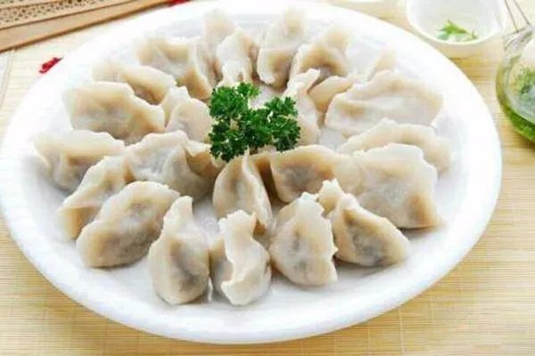 岳云鹏微博再晒饺子,他爱饺子的真正原因是什么?