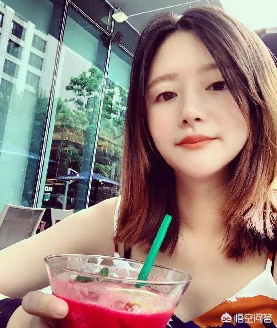 腾讯体育曾经的颜值担当、火箭队忠实粉丝小姨妈徐小溢去哪了?