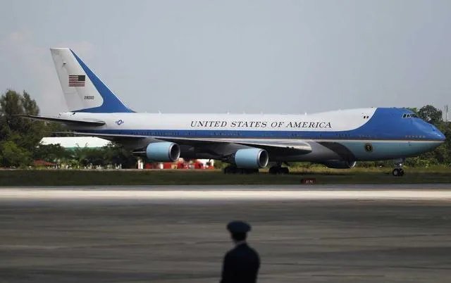 美国空军一号是专门为总统出行而制造的吗?